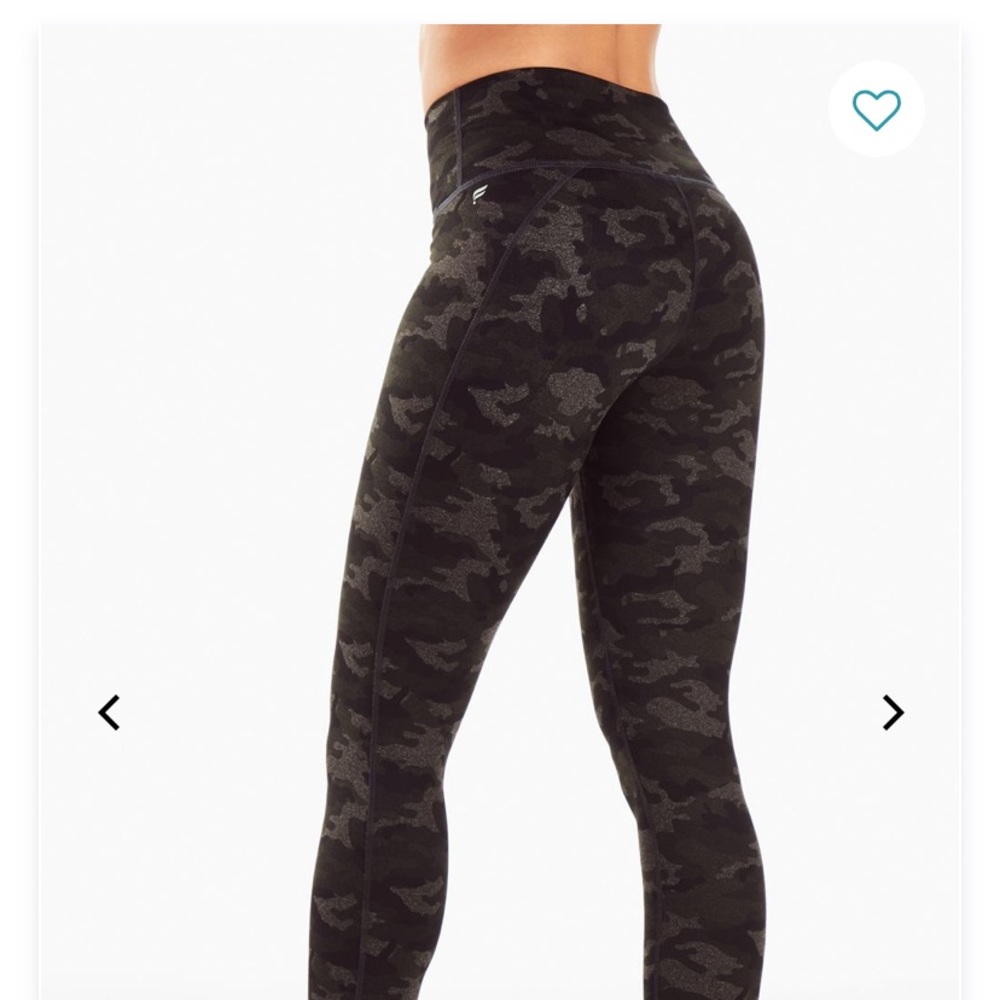 Fabletics Cameo 7/8 PowerHold Leggings Size M